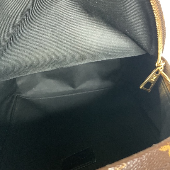 ❤️❤️SOLD❤️❤️Louis Vuitton palm spring backpack PM - Picture 8 of 15